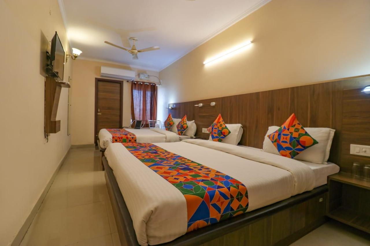 Hotel Golden Sunrise Inn อัมริตสา ภายนอก รูปภาพ