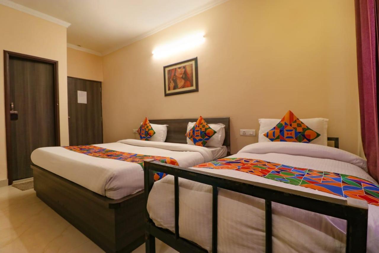 Hotel Golden Sunrise Inn อัมริตสา ภายนอก รูปภาพ