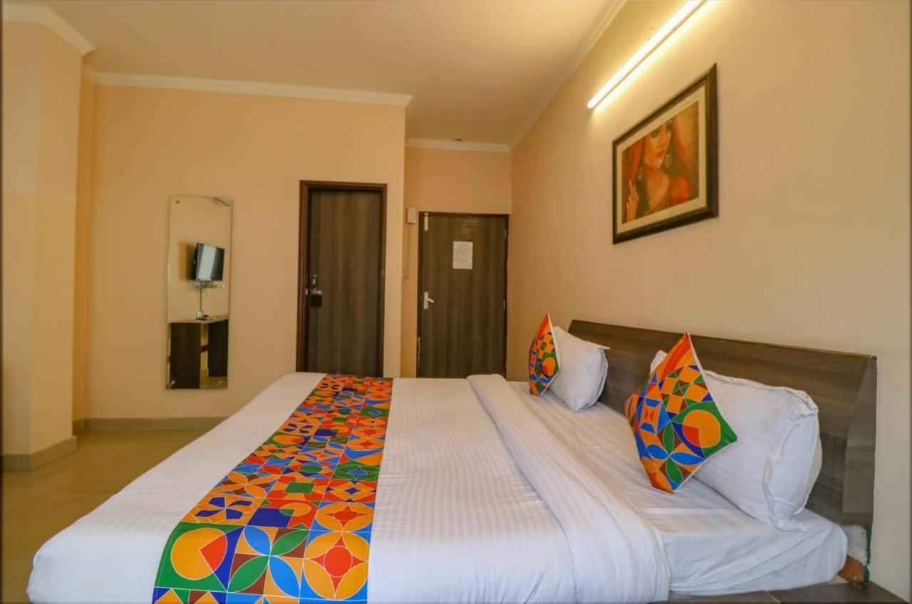 Hotel Golden Sunrise Inn อัมริตสา ภายนอก รูปภาพ
